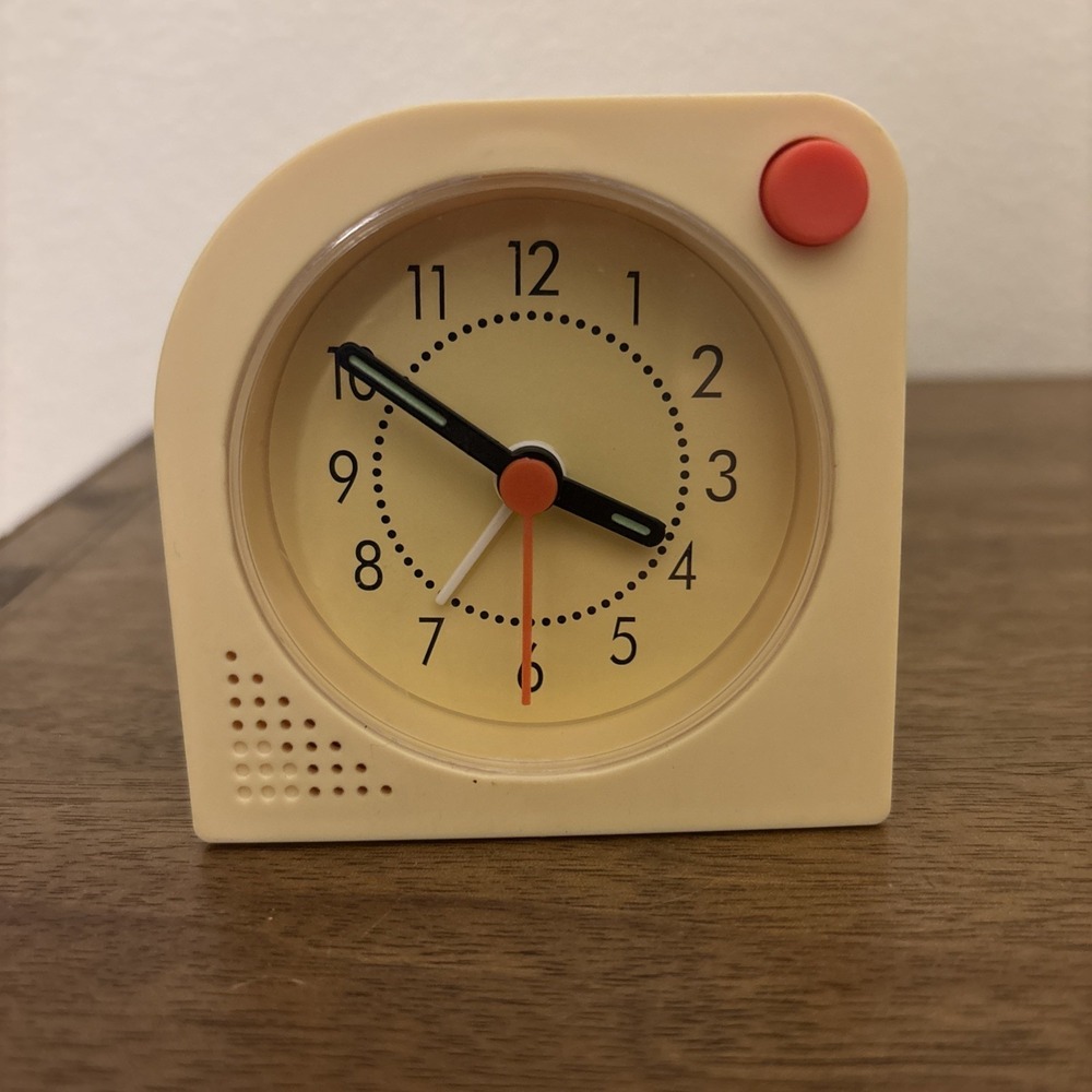 IKEA TJINGA‎ Alarm Clock Battery Bedside Small Travel Clock Pale Yellow Works